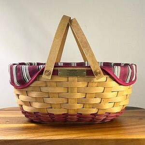 Longaberger 2004 Christmas Collection "Get Together" Basket w/American Holly Fab